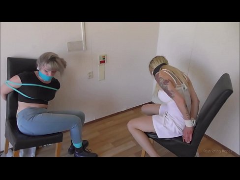 ❤️ Addicted / legata è imbavagliata / damigella in angoscia ☑ Video sessu à co.naughtyhentai.ru