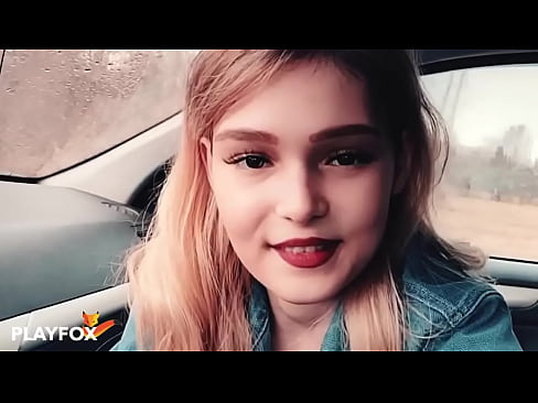 ❤️ Una ragazza sexy succhia con gioia a carta di sconto ☑ Video sessu à co.naughtyhentai.ru